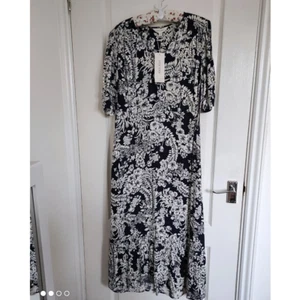 Ladies Per UNA M&S Maxi dress Women's Size 8 Navy and White Floral Design - Picture 1 of 20