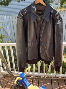 Chaqueta de cuero vintage excelente A-2 para hombre XL EE. UU. Ejército Fuerza Aérea Bombardero EE. UU. Años 80 - Imagen 1 de 15