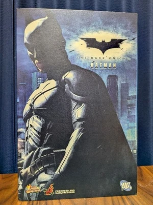 Hot Toys Movie Masterpiece Batman The Dark Knight Version 1/6 Figure MMS71 - Image 1 of 4