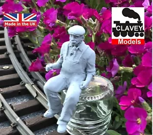 16mm Sitting Driver Bob Garden Railway People 1:19 scale Live Steam Primed - Picture 1 of 11