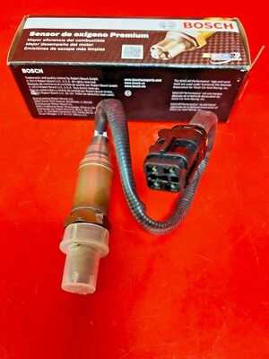 NEW GENUINE BOSCH 13458 Oxygen Sensor FOR HYUNDAI Accent Elantra And Tiburon - Image 1 of 3