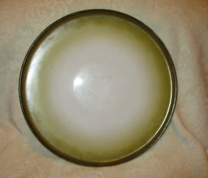 Plato de Colección ~ Plato de Corte ~ Plato de Servir ~ Vidrio de Leche y Aguacate ~ 11 7/8" ~ 1 pieza - Imagen 1 de 11