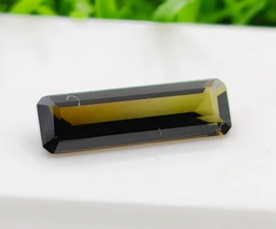 0.75 Ct Natural Yellowish Green Bi-Color Tourmaline Loose Gemstone - Image 1 of 4