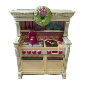 Fisher Price Loving Family Dollhouse Kitchen Stove Sounds Christmas Green Wreath - Picture 1 of 10