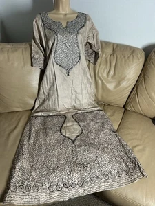 Nigerian π³π¬ ladies handmade dress size 10 - Picture 1 of 19