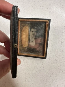 Ancien portrait daguerréotype années 1850 femme dans son étui époque guerre civile - Photo 1/17