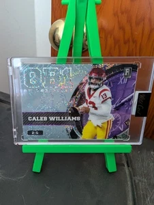 🔥 /8 🔥 Caleb Williams Gray Encased Rookie 2023 Wild Card QB1 USC Bears - Bild 1 von 1