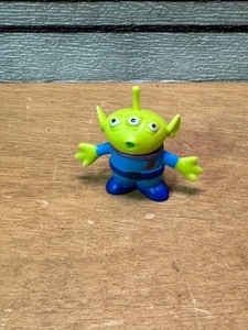 Disney Pixar Toy Story Little Green Men Aliens 1.5" Figures LOT 15 Claw Machine - Picture 1 of 4
