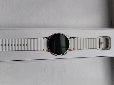 Samsung Galaxy Watch 7 40mm - Image 1 of 2