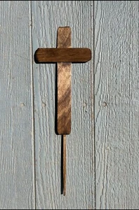 Cruz de cementerio de madera manchada muy delgada 10""L x 4""W día de trabajo 4"" empuje en el suelo - Imagen 1 de 1