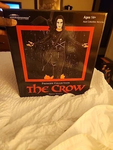 The Crow Premier Collection Resin Statue Diamond Select #0817 - Bild 1 von 7