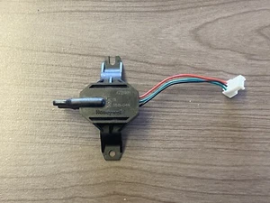 Honeywell XZ210741 Low Pressure Differential Sensor - Picture 1 of 2