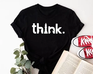 T-shirt Think Chess giocatore di scacchi gioco mentale sport uomo donna regalo di compleanno top - Foto 1 di 8