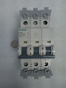 Siemens: 5SJ4302-8HG42 - Interruttore automatico, 3 poli, 480VAC, 2A, 10kA, UL489 - Foto 1 di 6