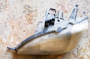 MERCEDES EARLY ML FRONT N/S PASSENGER HEADLIGHT 98 - 2005 - Picture 1 of 2