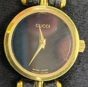 Reloj Gucci 2000L Jerez Mujer Dorado Negro - Imagen 1 de 7