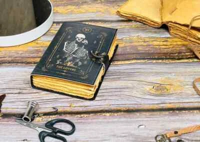 The lover's tarot journal - Grimoire journal - tarot card - Blank spell book - Image 1 of 4