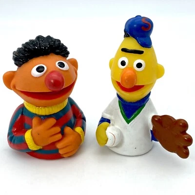 Guante de béisbol vintage 1987 Bert & Ernie Seaame Street Finger Puppets Muppets Foto 1 de 4