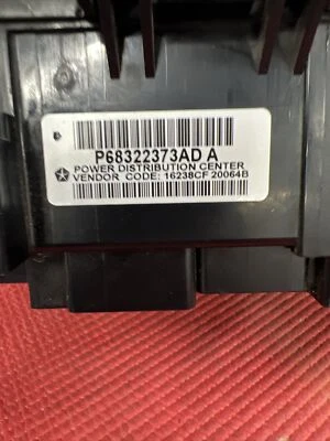 16-19 Dodge Ram 1500 Tipm centro de distribución de energía 68322373ad # t95 Foto 1 de 2