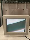 IBM Personal System/2 Color Display VGA Type/Model: 8513001 POWERS ON