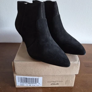 Clarks Stiefeletten schwarz Wildleder spitz zulaufend - Bild 1 von 5