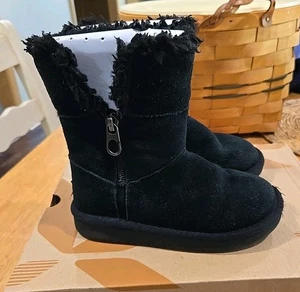 Koolaburra by UGG Kinder Größe 10 Aribel kurze Stiefel schwarz 1117814 - Bild 1 von 7