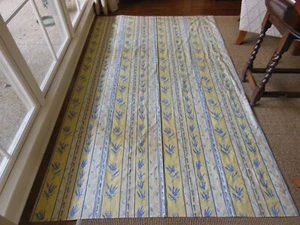 L'Espirit Provence Tablecloth Lavender Flowers 58" X 100" - Picture 1 of 12