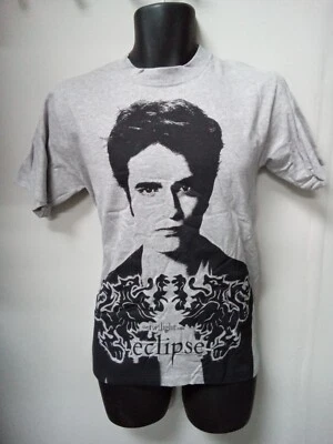 The Twilight Saga: Eclipse Tee Size XL Edward Cullen Movie Anvil - Image 1 of 2