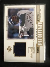 2001 Upper Deck Pros & Prospects Tony Gwynn Specialty Jersey Gold #S-TG 23/25