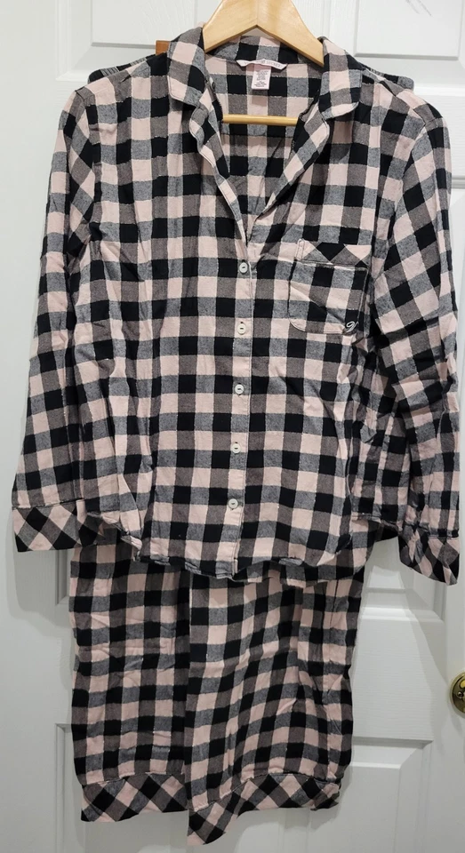Victoria's Secret Pajama Set Women’s Size Medium Black/Pink Plaid (2 Piece Set) - Image 1 of 4