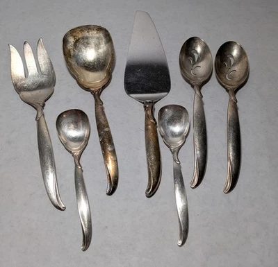 1847 Rogers Bros IS Silverplate Flatware FLAIR - 7 Serving Pieces As Pictured - Image 1 of 3