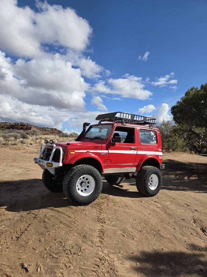 Suzuki Samurai 1987  Foto 1 de 4