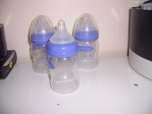 3 pack Lansinoh Breastmilk Feeding Bottles 5 oz - Picture 1 of 1