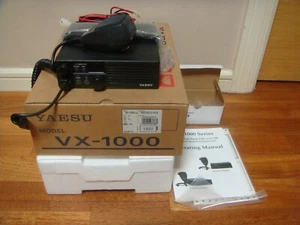 Radio transceptora FM UHF Yaesu VX-1000 12 canales 450-490Mhz UHF - Envío gratuito - Imagen 1 de 9