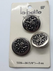 Vintage La Petite buttons 7526-36 (7/8") x3 Shield Crested - Picture 1 of 3