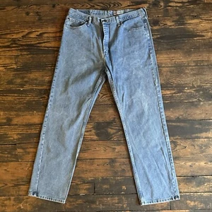 Wrangler Jeans Men's Size 36x32 Regular Fit Light Wash Denim Pants - Picture 1 of 6