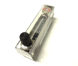 Débitmètre King Inst PN 74C108G061223410 0-14 CC/min liquide 200 PSI Max 066-95 - Photo 1/3