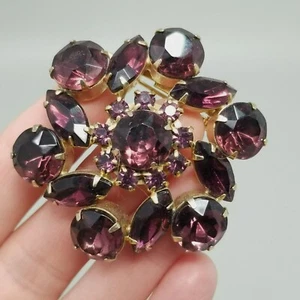 Spilla vintage viola strass set puntine in vetro grappolo di fiori - Foto 1 di 7