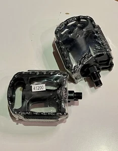 Zwei Pedale SunLite Mountainbike Kunststoff 1/2 Zoll schwarz - ein Paar - Bild 1 von 2