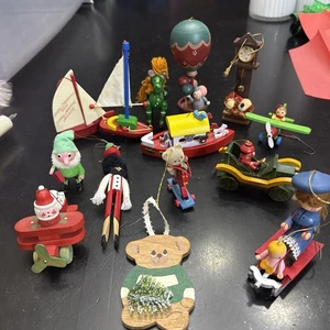 Enorme lotto addobbi natalizi vintage in legno - Foto 1 di 24