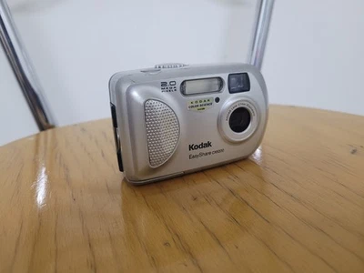 Retro Kodak Easyshare CX6200 2.0MP Digital Camera - Silver - Tested & Working - Image 1 of 4