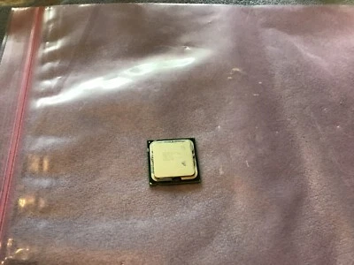 SL6TL Intel Pentium Dual-Core E5300 2.6GHZ Socket 775 2-Core Processor - Image 1 of 2