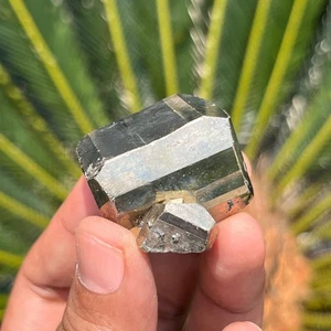 69.00 Gr Pyrite Cube From Indonesia - Pyrite Cluster Healing Stone - Picture 1 of 6