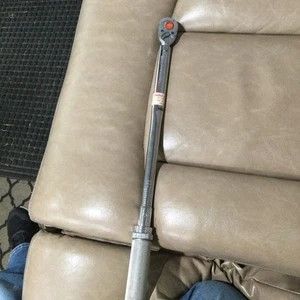 Snap-On QJR-3200 C Click-Type Torque Wrench 200 Ft-lb 1/2" Ratchet QJR3200C See - Picture 1 of 9
