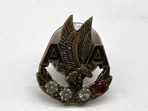 American Airlines - VINTAGE LOGO - Lapel Pin - 35 YEAR SERVICE PILOT ATTENDANT - Picture 1 of 6