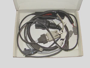 DANFOSS - Kit de prueba/servicio/comunicación para transmisiones GEHL AL650, AL750 - Imagen 1 de 2