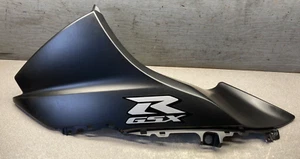 SUZUKI GSXR600 GSXR750 2008-2009 INTAKE SIDE LH COVER NOS OEM 94682-37H00-YKV - Picture 1 of 8