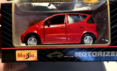Maisto Die Cast Modelo Escala Motorizado 1997 Mercedes Benz Rojo 21001 Nuevo en Caja Foto 1 de 4