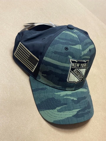 ADIDAS NHL NY Rangers Black & Camo Stretch Fitted Hat M/L w/ American Flag USA Cover