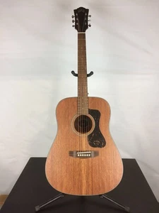 Very Good Guild D-320 Dreadnought Acoustic Guitar, Solid Mahogany Top - Picture 1 of 12